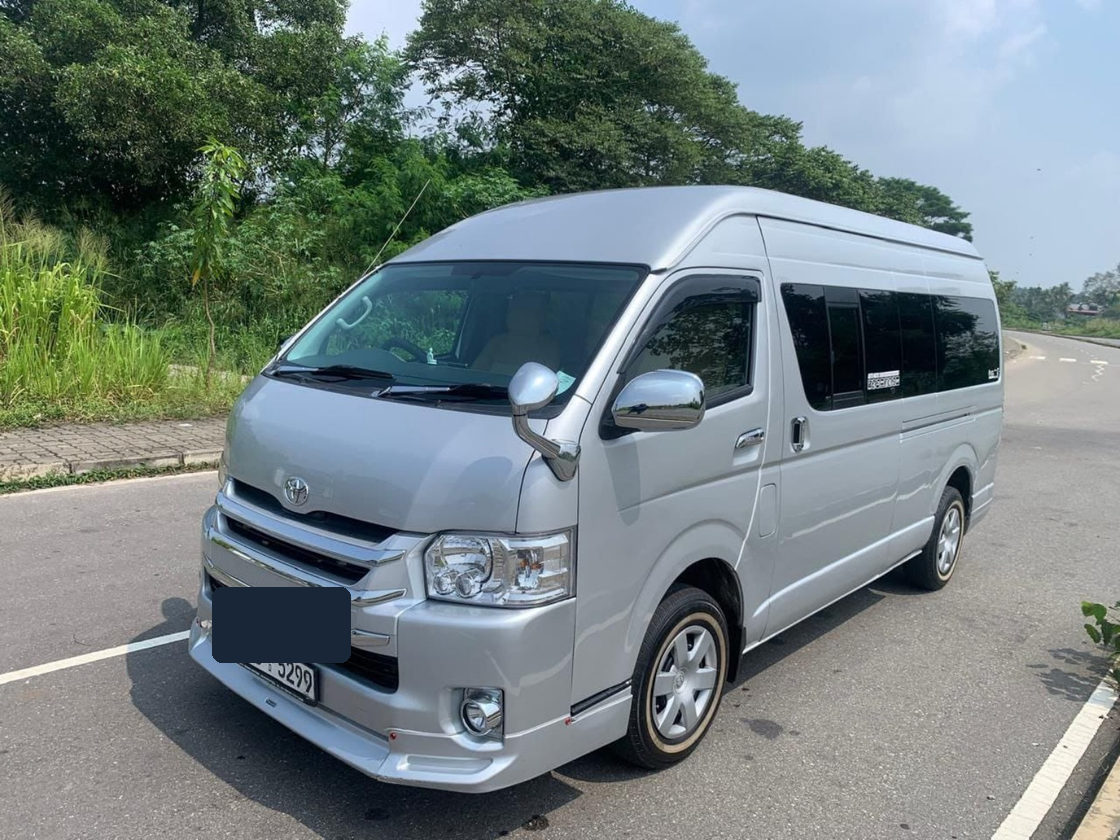 Toyota HiAce KDH Highroof — Silver